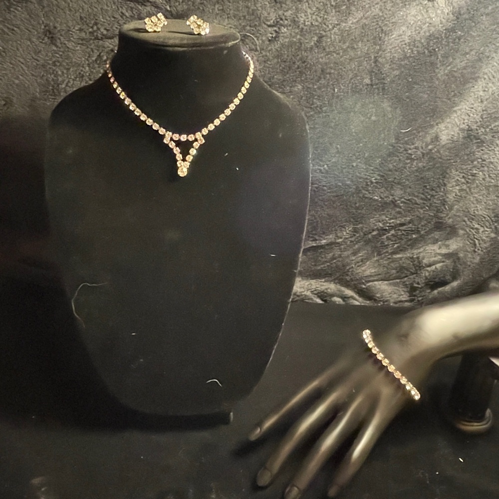 Vintage  Rhinestone Parure Set Necklace Bracelet Earrings Wedding Prom